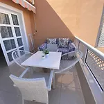 Beautiful Deluxe Sun And Sea דירה