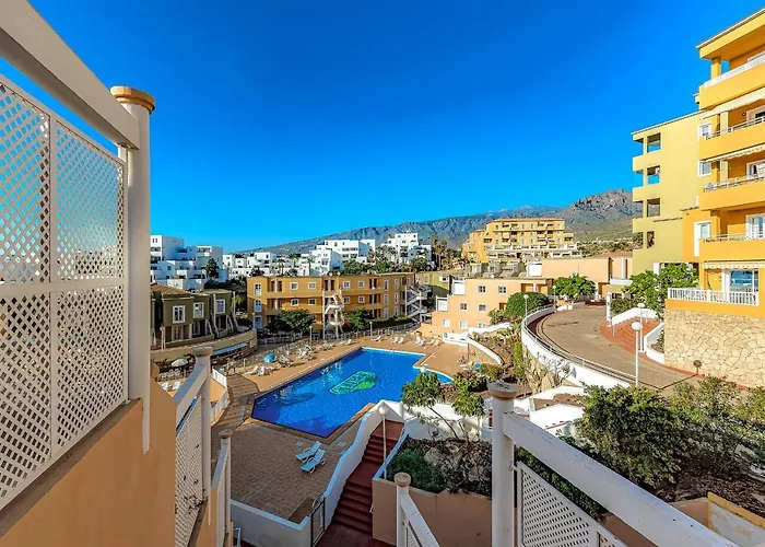 Beautiful Deluxe Sun And Sea *